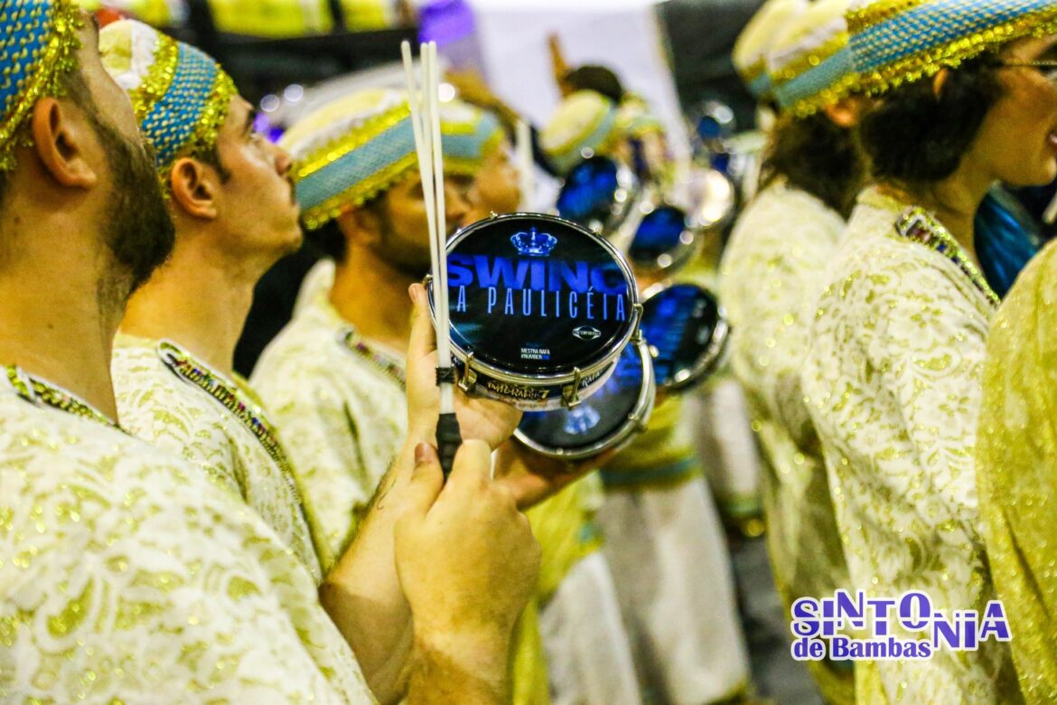 SÃO PAULO, SP, 03.02.2024-CARNAVAL-SP: Integrante da escola de samba Imperatriz da Paulicéia, durante o desfile do grupo de acesso 2 do Carnaval de São Paulo, no Sambódromo do Anhembi, zona norte de São Paulo, na noite deste sábado, (03). (Foto: Nelson Gariba/Sintonia de Bambas)