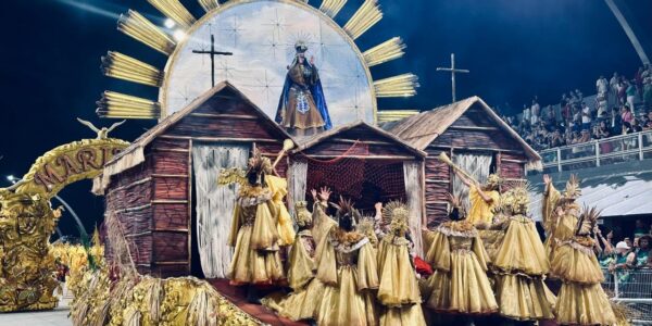 Dom Bosco fez da avenida uma celebração de fé e ancestralidade