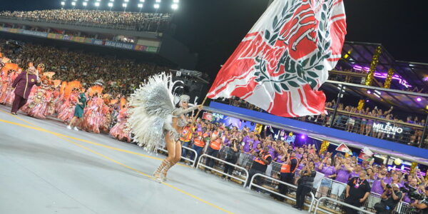Mocidade Alegre é campeã do Carnaval de São Paulo 2026